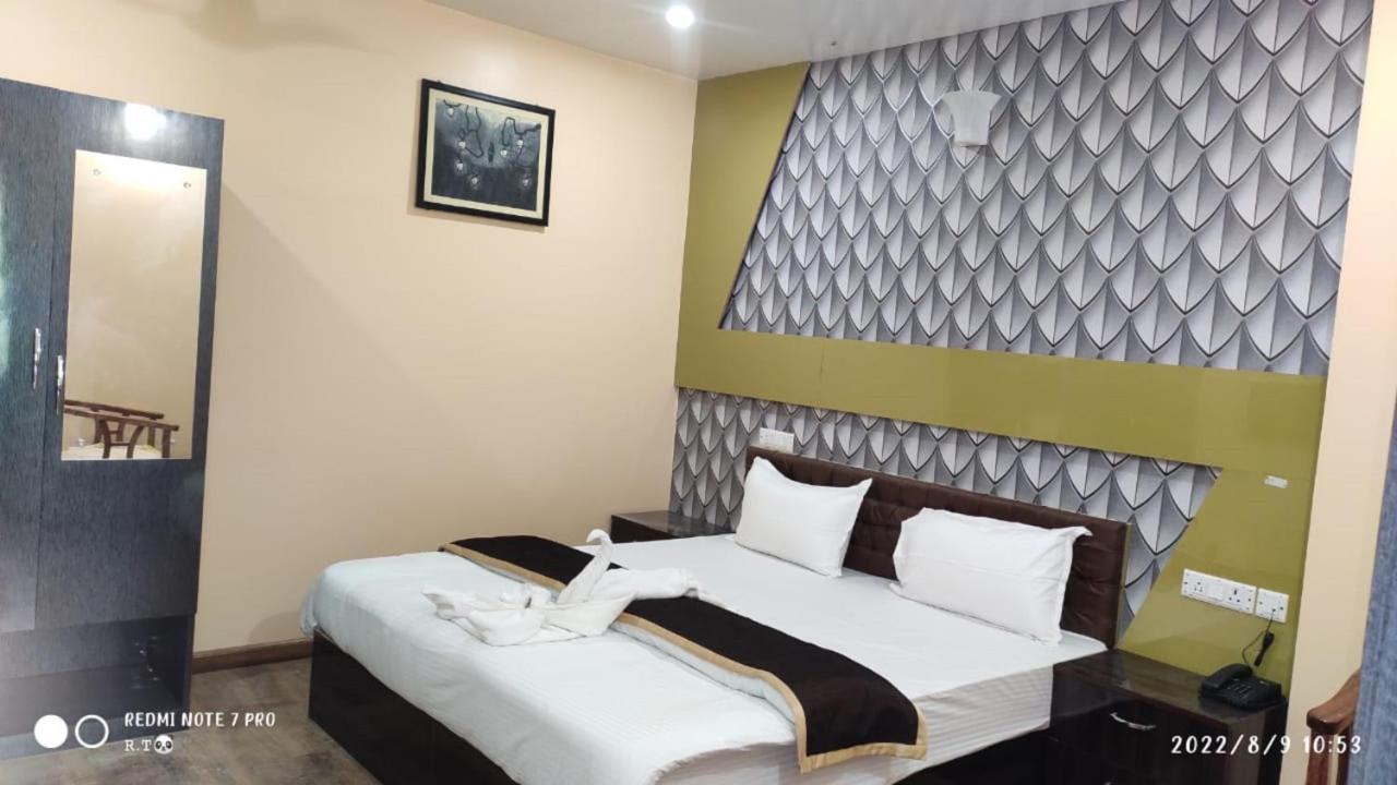 Hotel Maa International Alipur Duar Extérieur photo