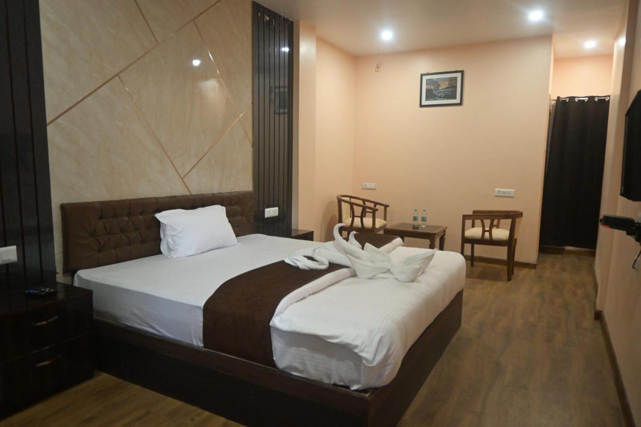 Hotel Maa International Alipur Duar Extérieur photo